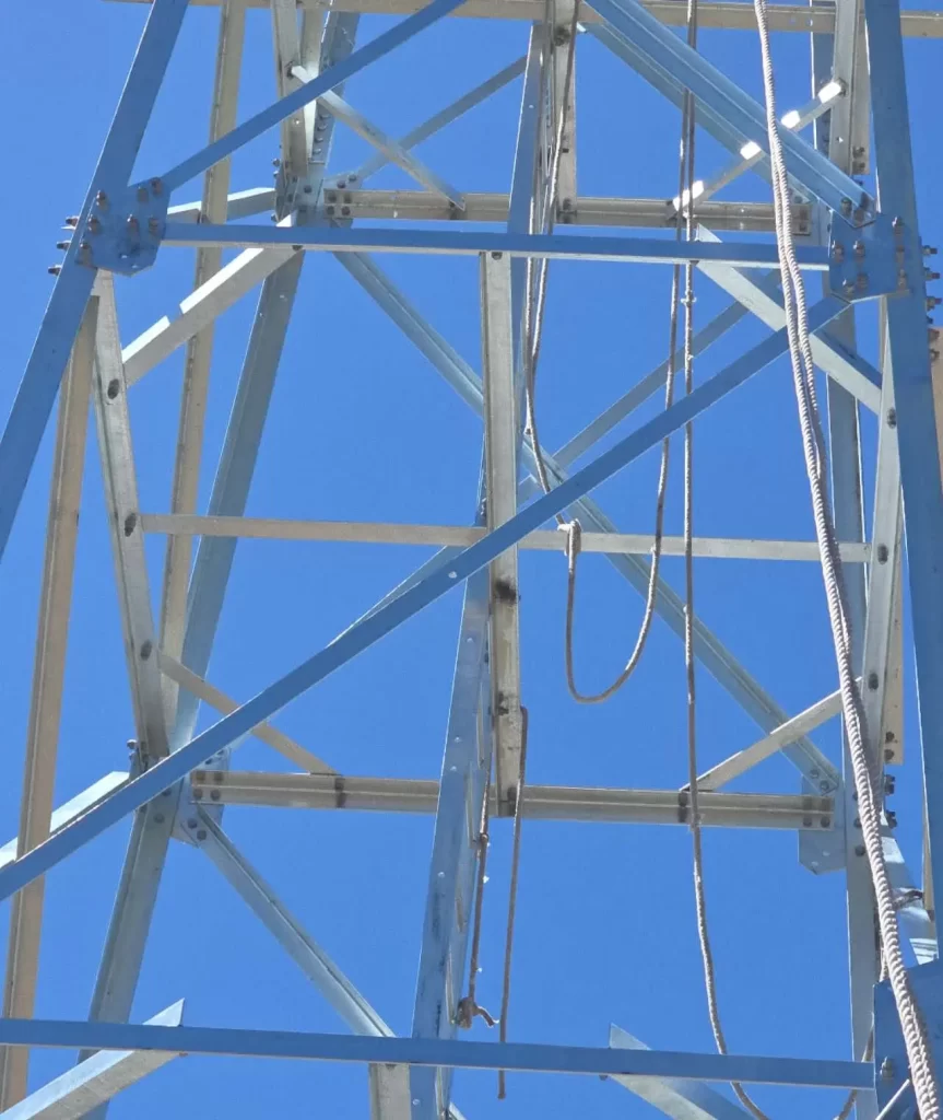 4-legged communication tower